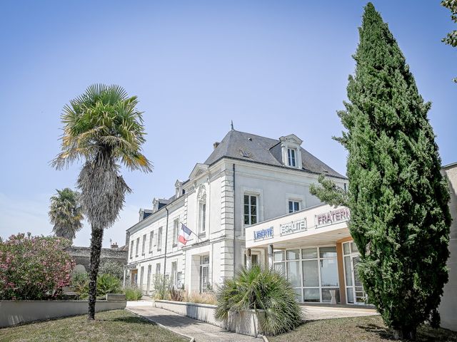 Le mariage de Valentin et Anna à Thuré, Vienne 1