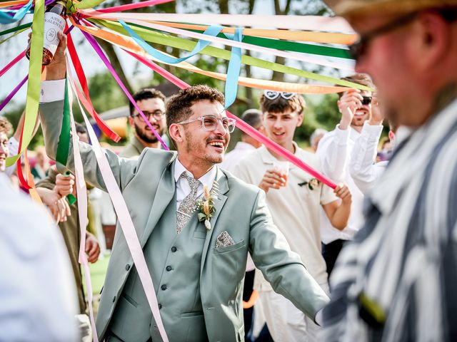 Le mariage de Valentin et Anna à Thuré, Vienne 96