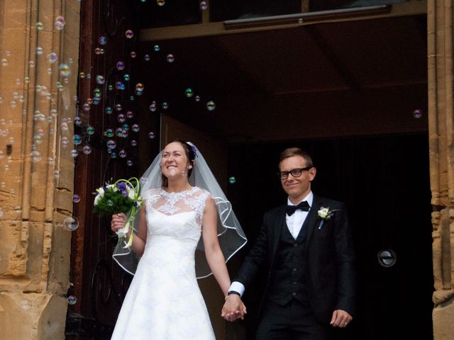 Le mariage de Aurélien et Clarisse à Sedan, Ardennes 30