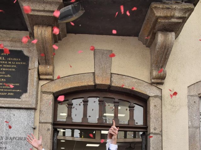 Le mariage de Kévin  et Guillaume  à Saint-Chély-d&apos;Apcher, Lozère 10