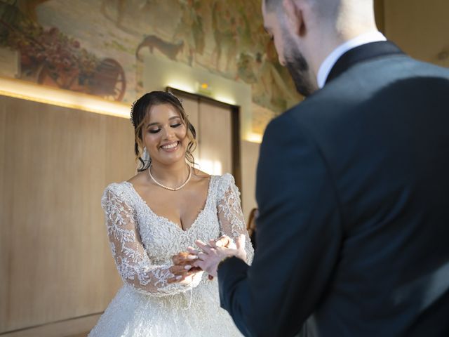 Le mariage de Younes et Imen à Ivry-sur-Seine, Val-de-Marne 24