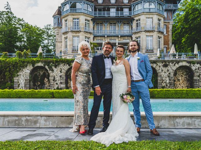 Le mariage de Olena et Julian à Cruseilles, Haute-Savoie 5