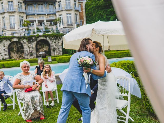 Le mariage de Olena et Julian à Cruseilles, Haute-Savoie 41