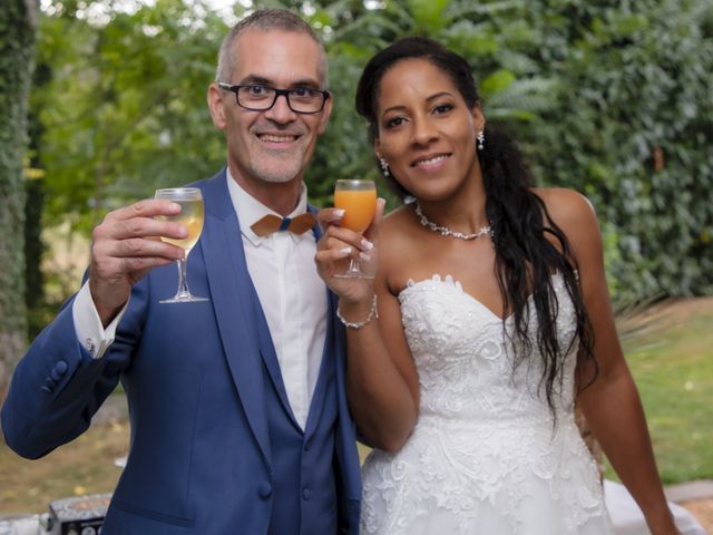 Le mariage de David et Sandra à Bron, Rhône 30