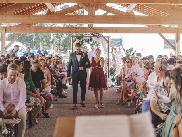 Le mariage de Alexandre et Lou Ann à Salt-en-Donzy, Loire 23