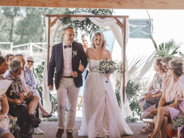 Le mariage de Alexandre et Lou Ann à Salt-en-Donzy, Loire 24