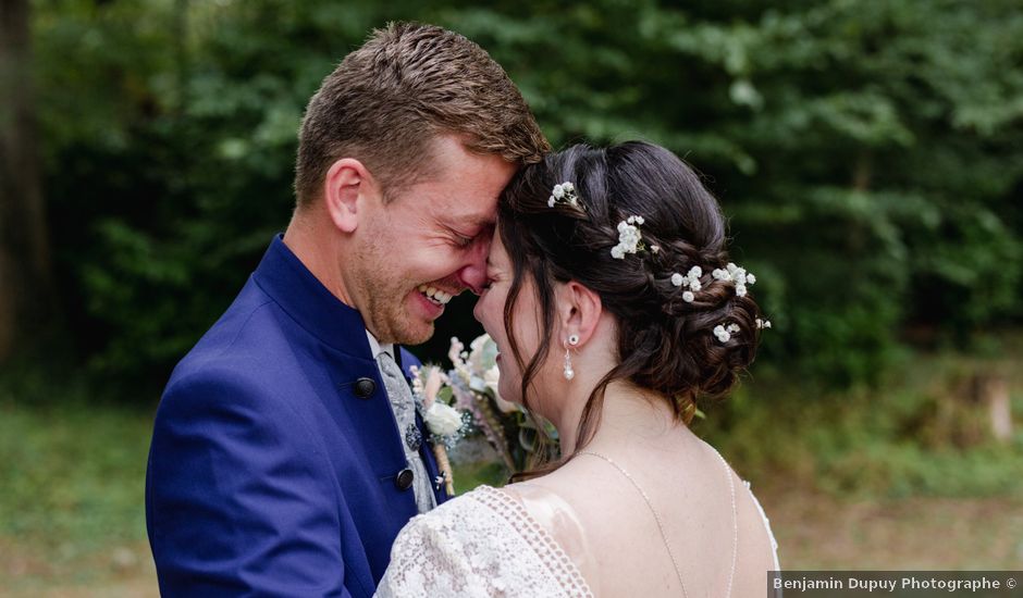 Le mariage de Luc et Tiphaine à Thuré, Vienne