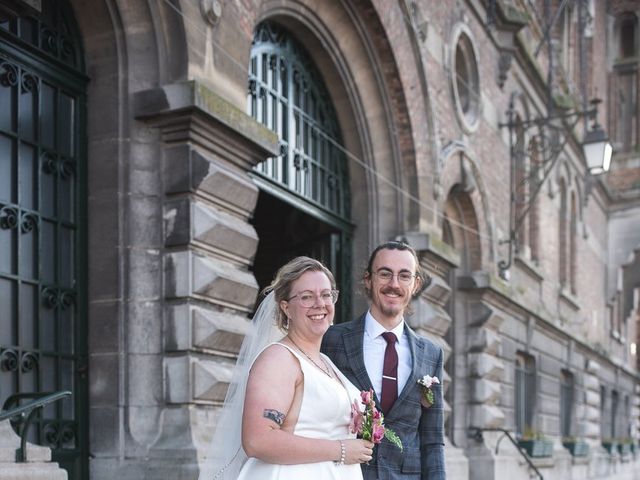 Le mariage de Hilary et Nathan à Armentières, Nord 25