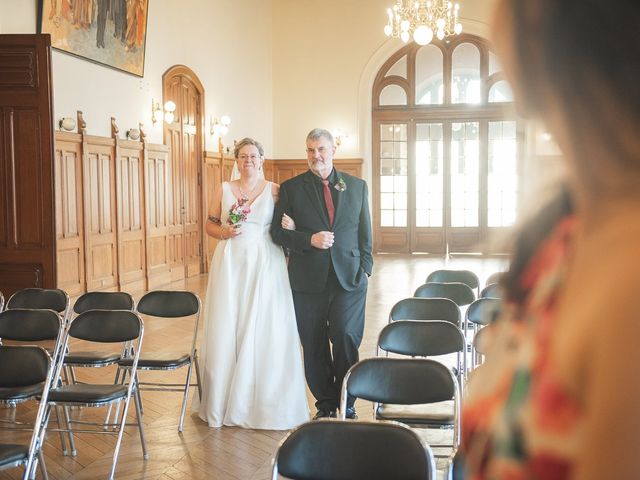 Le mariage de Hilary et Nathan à Armentières, Nord 28