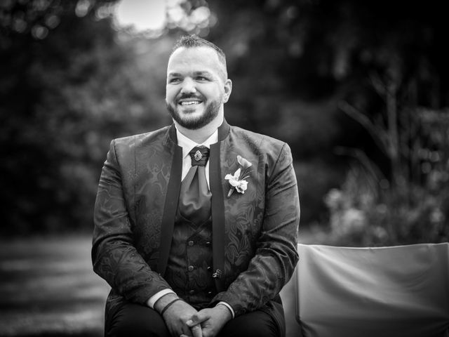 Le mariage de Guillaume  et Hichem  à Le Thil, Eure 30