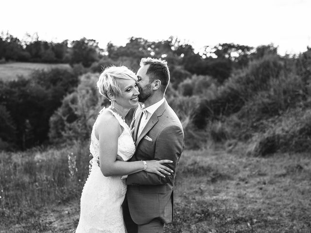 Le mariage de Ludovic et Christelle à Audes, Allier 74