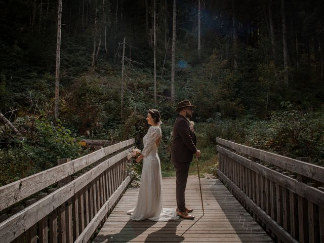 Le mariage de Paul et Sarah à Allevard, Isère 4