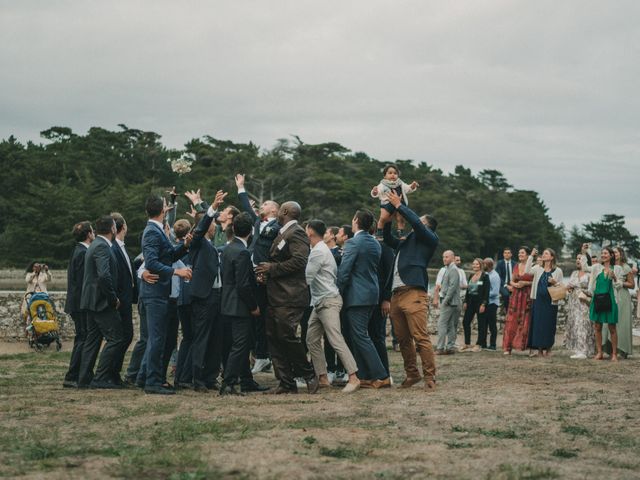 Le mariage de Maxime et Julie à Île-Tudy, Finistère 345