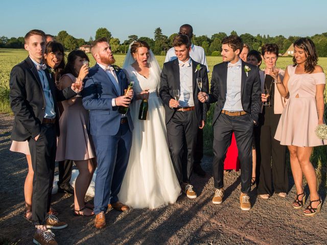 Le mariage de Amélie et Thomas  à Linselles, Nord 95