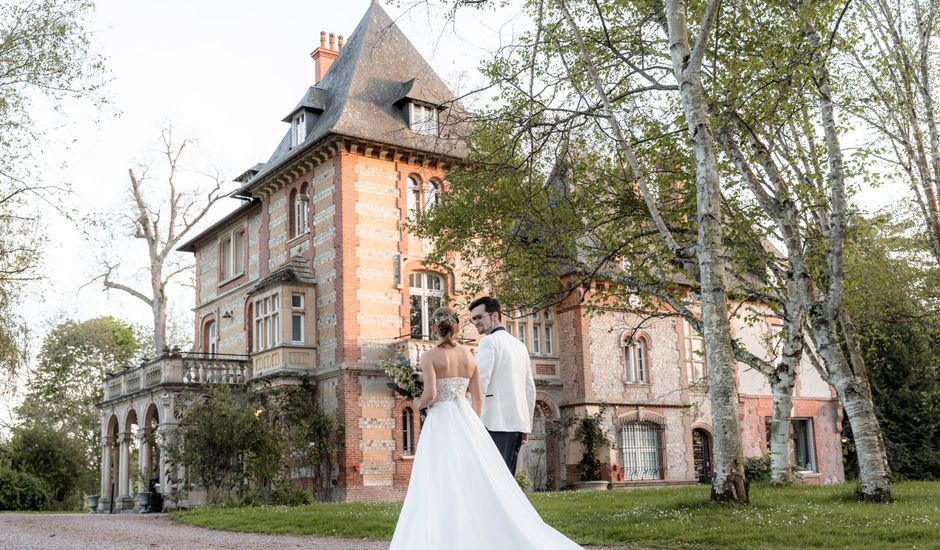 Le mariage de Jonathan et Élise à Putot-en-Auge, Calvados