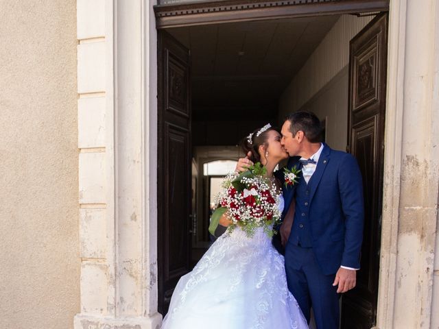 Le mariage de Jean Michel et Lucie à Tourbes, Hérault 16