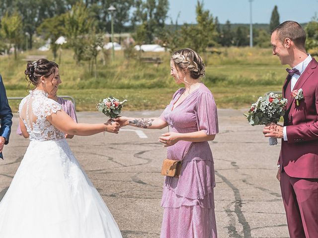 Le mariage de Kevin et Catherine à Chieulles, Moselle 24