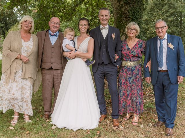 Le mariage de Arnaud et Camille à Saint-Malo, Ille et Vilaine 60