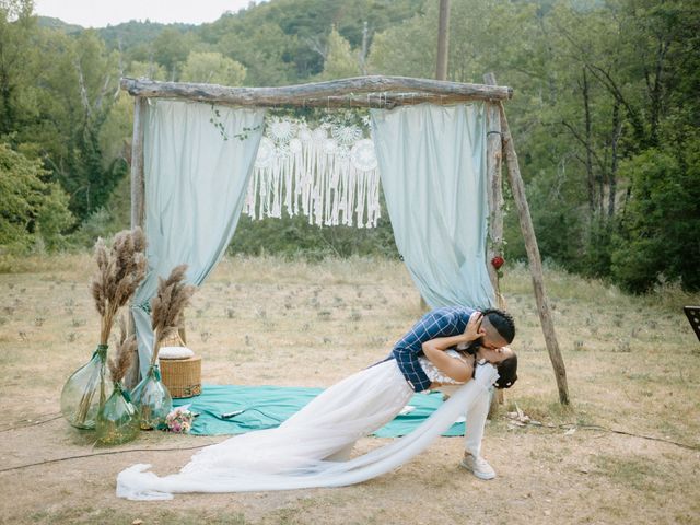Le mariage de Giovanni et Iona à Nyons, Drôme 43