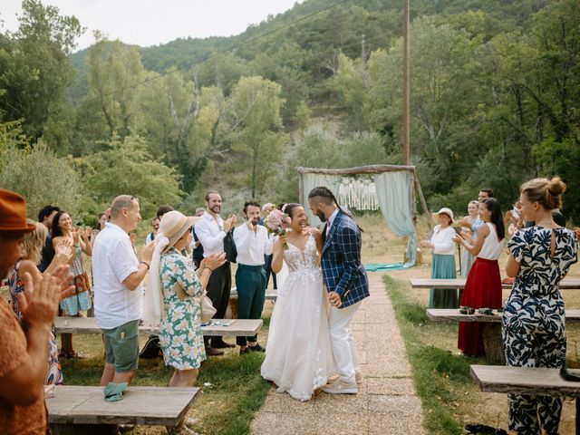 Le mariage de Giovanni et Iona à Nyons, Drôme 47