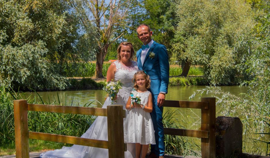 Le mariage de Frédéric et Caroline à Saint Martin la Pallu, Vienne