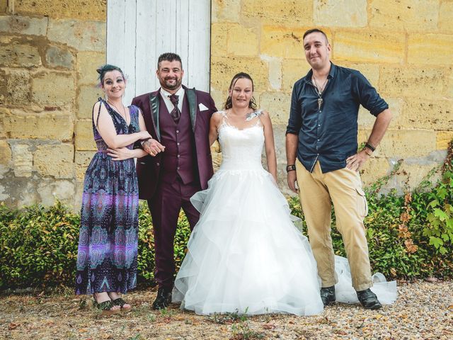 Le mariage de Alex et Amélie à Néac, Gironde 41