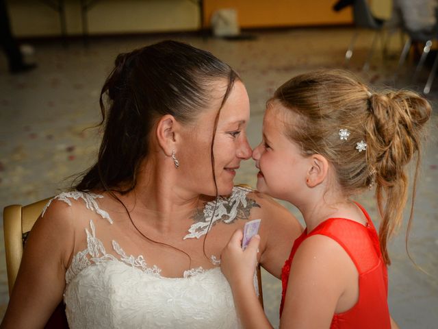 Le mariage de Alex et Amélie à Néac, Gironde 94