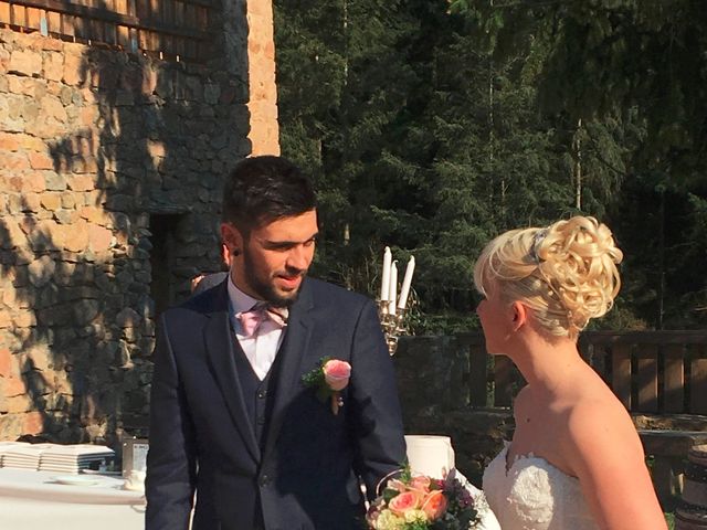 Le mariage de Anthony et Marina à Chambost-Allières, Rhône 5