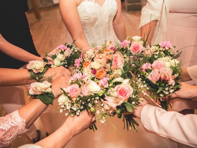 Le mariage de Anthony et Marina à Chambost-Allières, Rhône 21