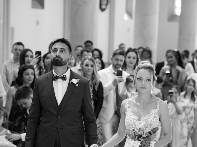 Le mariage de Olivier et Sacha à Saint-Genix-sur-Guiers, Savoie 23