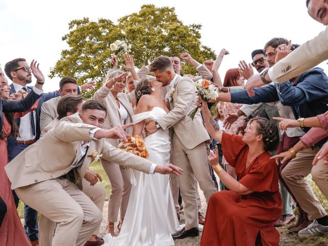 Le mariage de Maxime et Agathe à Cartelègue, Gironde 2