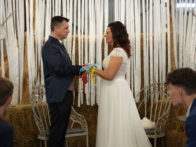 Le mariage de Nicolas et Maryline à Sainte-Cécile, Vendée 32