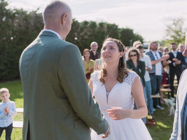 Le mariage de Julien et Gwennaëlle à La Bruère-sur-Loir, Sarthe 23