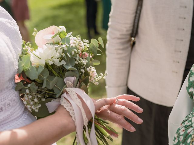 Le mariage de Julien et Gwennaëlle à La Bruère-sur-Loir, Sarthe 45