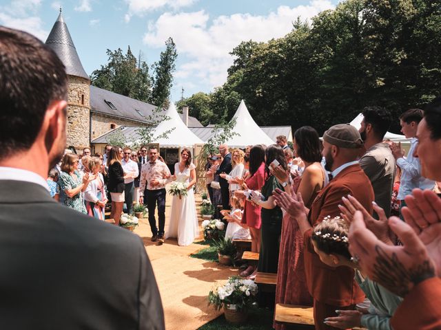 Le mariage de Fabrice et Kelly à Andouillé, Mayenne 4