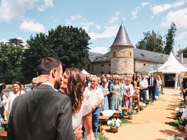 Le mariage de Fabrice et Kelly à Andouillé, Mayenne 10