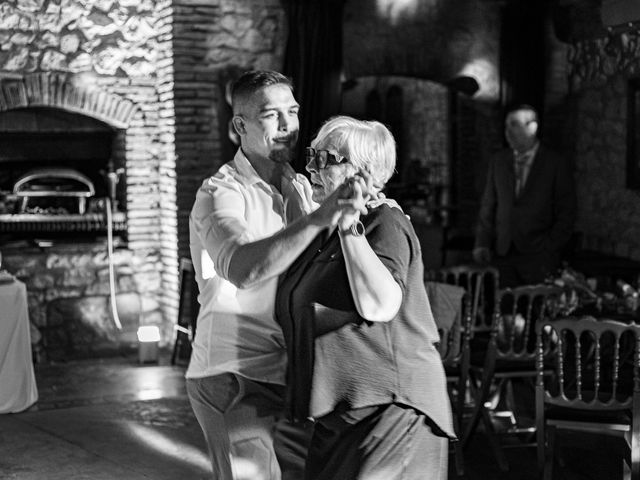 Le mariage de Julien et Aurélia à Toulouse, Haute-Garonne 56