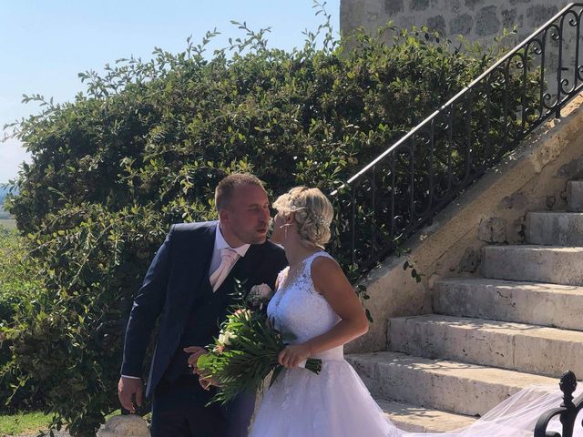Le mariage de Bertrand et Delphine   à Fieux, Lot-et-Garonne 11