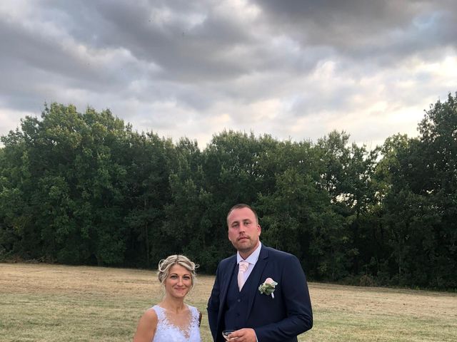 Le mariage de Bertrand et Delphine   à Fieux, Lot-et-Garonne 12