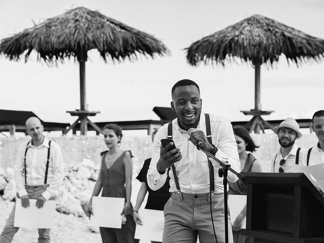 Le mariage de Enrique et Isaure à Sainte-Anne, Guadeloupe 16