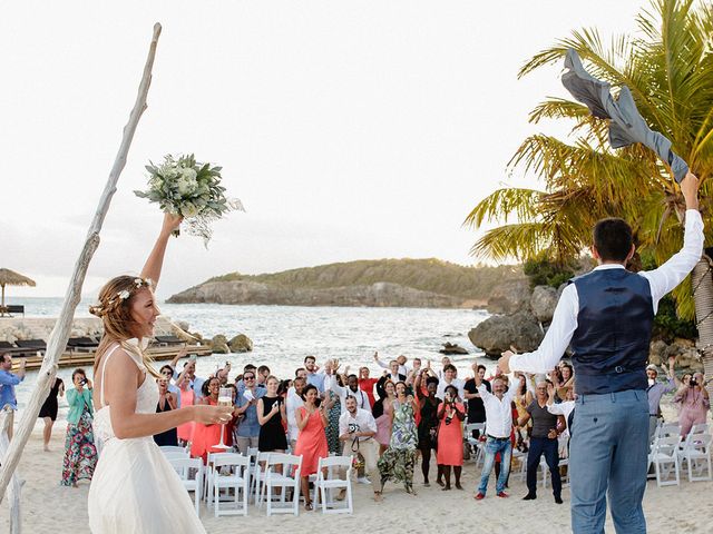 Le mariage de Enrique et Isaure à Sainte-Anne, Guadeloupe 19