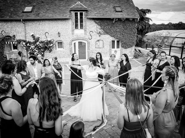 Le mariage de Damien et Bérénice à Champignelles, Yonne 23