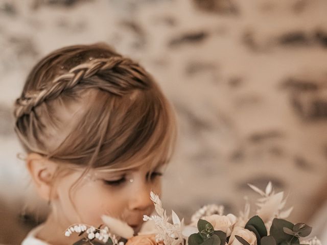 Le mariage de Julien et Lucie  à Chanzeaux, Maine et Loire 20