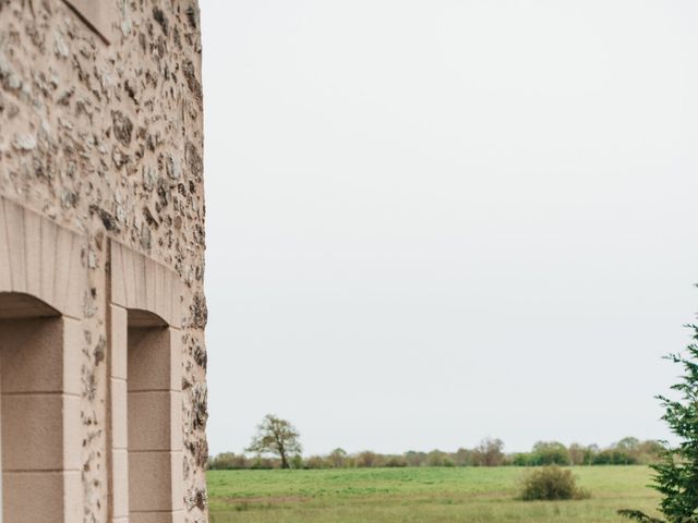 Le mariage de Julien et Lucie  à Chanzeaux, Maine et Loire 35