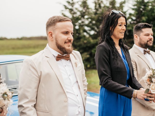 Le mariage de Julien et Lucie  à Chanzeaux, Maine et Loire 39