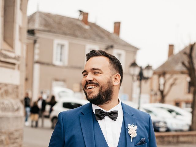 Le mariage de Julien et Lucie  à Chanzeaux, Maine et Loire 51