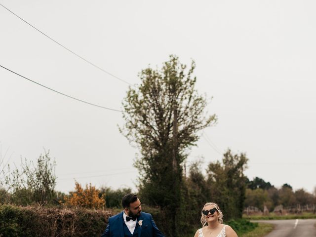 Le mariage de Julien et Lucie  à Chanzeaux, Maine et Loire 63
