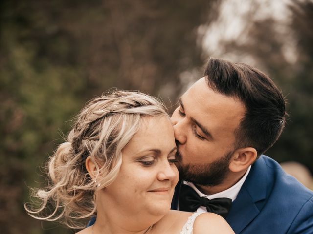 Le mariage de Julien et Lucie  à Chanzeaux, Maine et Loire 67