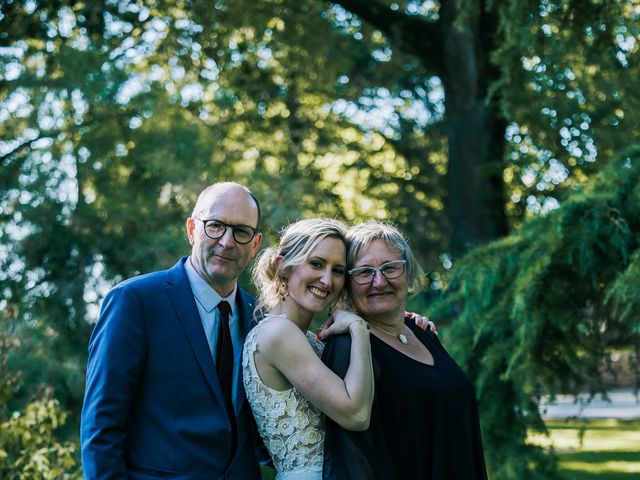 Le mariage de Edouard et Emeline à René, Sarthe 49