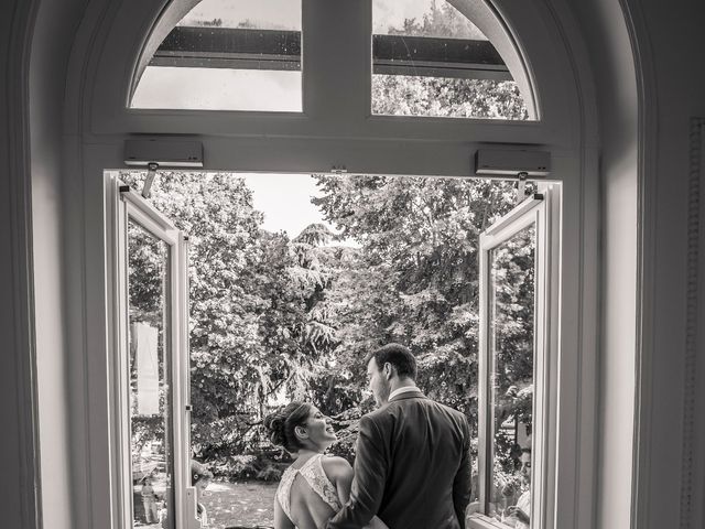 Le mariage de Julien et Sara à Le Coudray-Montceaux, Essonne 10